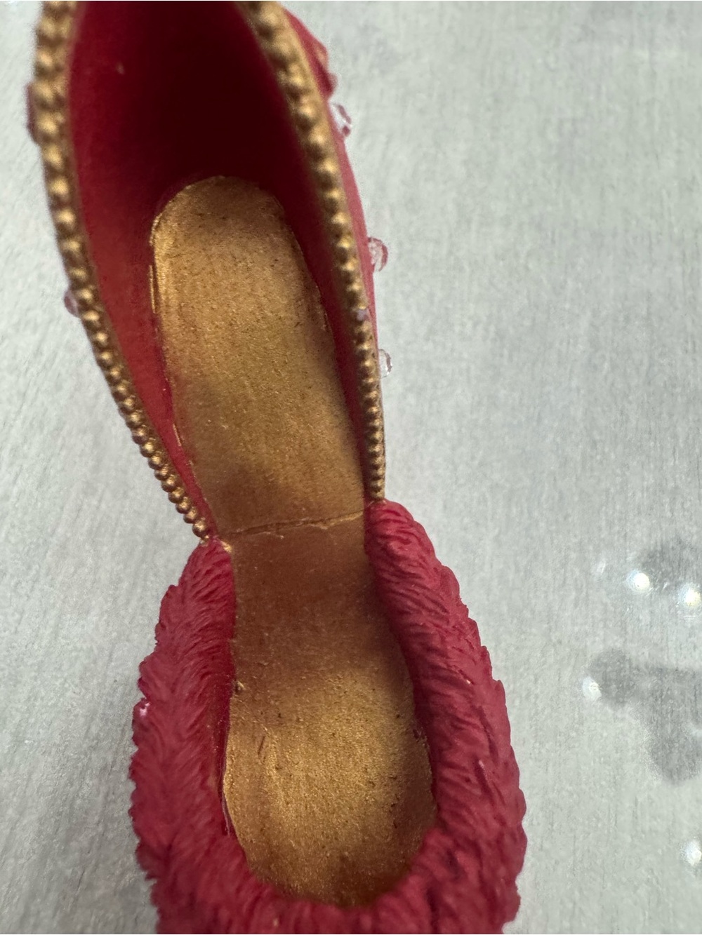 The Hamilton Collection Gone with the Wind In Step with Scarlett Shoe Figurine - Picture 9 of 9